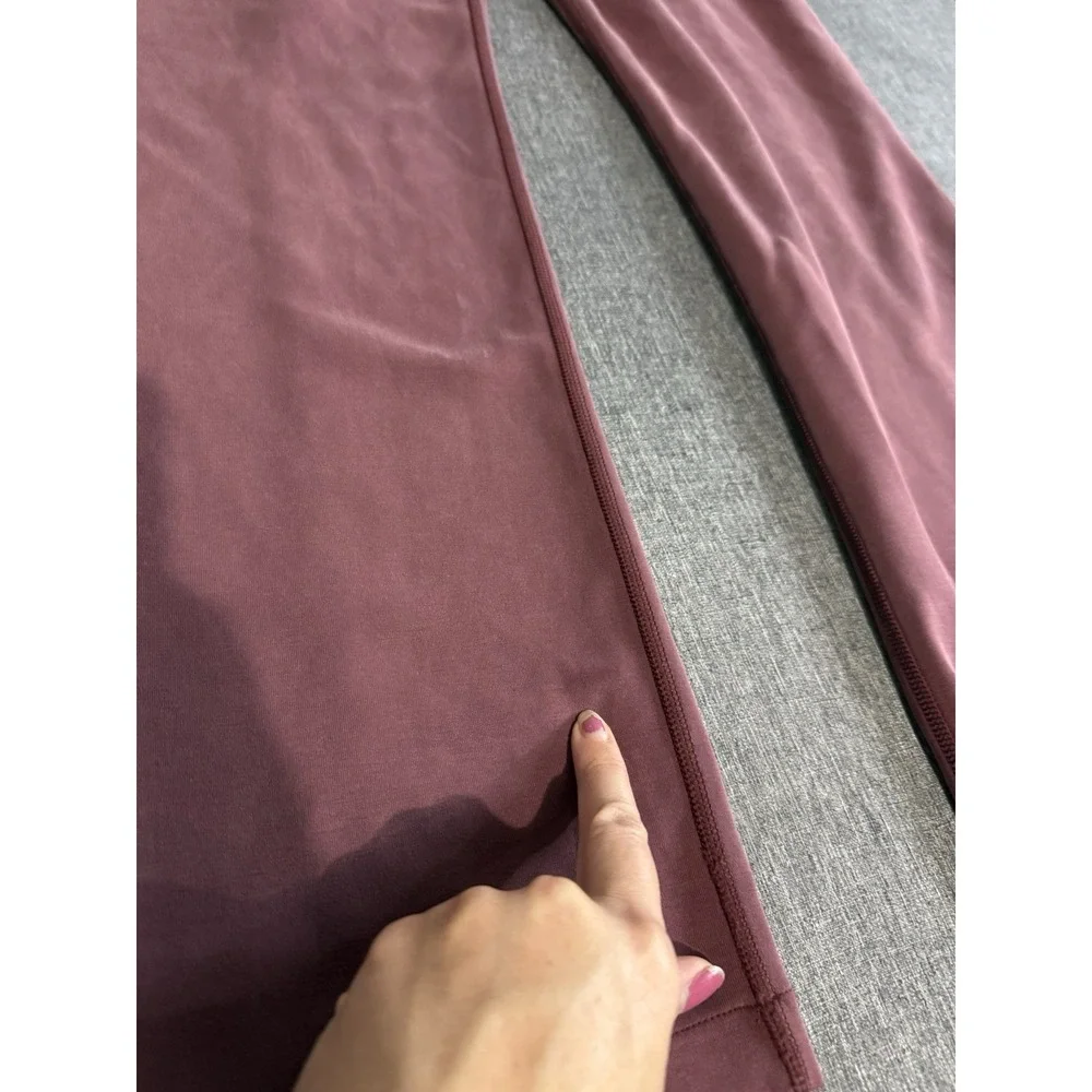Lululemon women's Softstreme High Rise Maroon Pants Sz 6